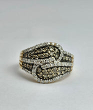 Cargar imagen en el visor de la galería, 1440:  Vintage;: Statement 9ct Gold Champagne White Diamonds Cocktail Ring- FAB

