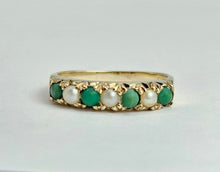 Cargar imagen en el visor de la galería, 0843: Vintage: 14ct Gold Turquoise Pearls Half-Eternity/ Stacker Ring
