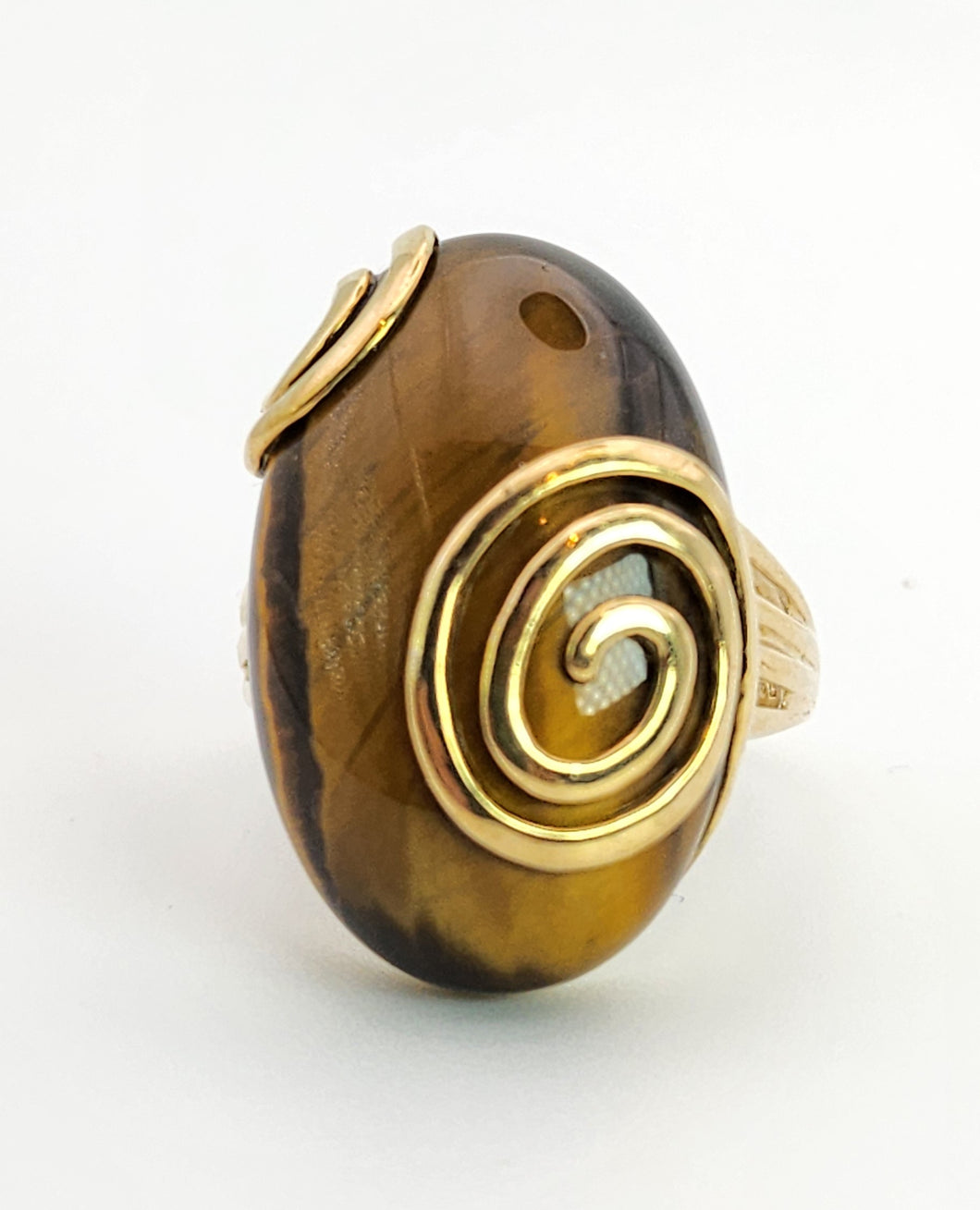 6008: Vintage: 9ct Gold Large Oval Tiger's Eye Cocktail Ring- outrageous