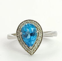 Cargar imagen en el visor de la galería, 6023:Vintage: 9ct White Gold Pear Cut Vivid Blue Topaz 20 Diamonds Cocktail Ring-superb
