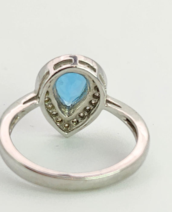 6023:Vintage: 9ct White Gold Pear Cut Vivid Blue Topaz 20 Diamonds Cocktail Ring-superb
