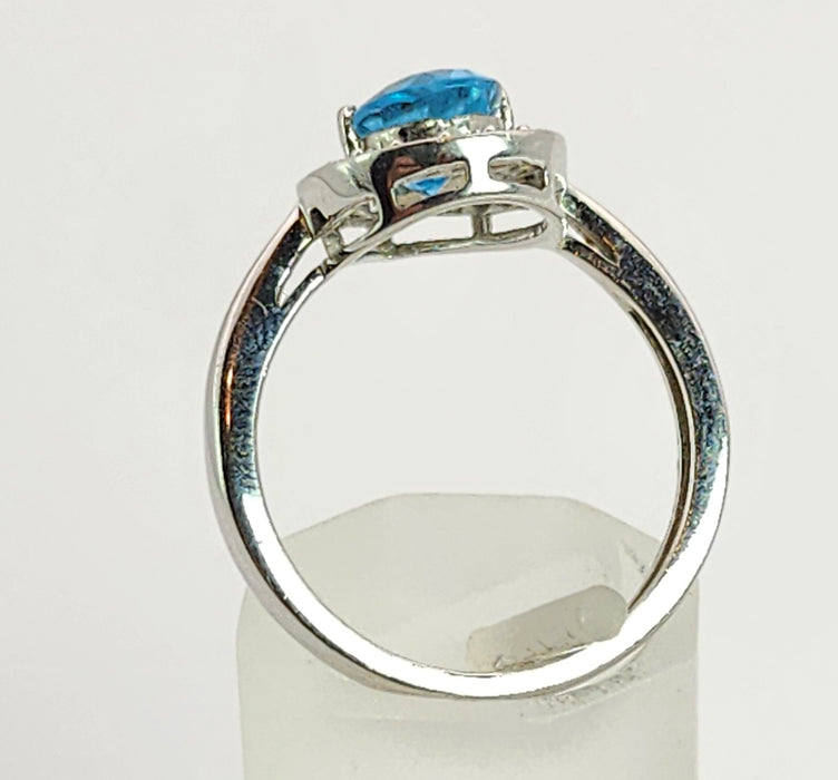 6023:Vintage: 9ct White Gold Pear Cut Vivid Blue Topaz 20 Diamonds Cocktail Ring-superb