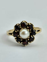 Load image into Gallery viewer, 1169: Vintage: 9ct Gold 8 Rich Red Garnets Pearl Flower Head Ring- From 1965
