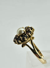 Load image into Gallery viewer, 1169: Vintage: 9ct Gold 8 Rich Red Garnets Pearl Flower Head Ring- From 1965
