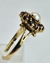 Load image into Gallery viewer, 1169: Vintage: 9ct Gold 8 Rich Red Garnets Pearl Flower Head Ring- From 1965
