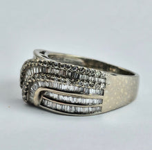 Load image into Gallery viewer, 1183: Vintage: 18ct White Gold Baguette Diamonds (1.09ct) Statement Ring- spectacular
