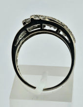 Load image into Gallery viewer, 1183: Vintage: 18ct White Gold Baguette Diamonds (1.09ct) Statement Ring- spectacular
