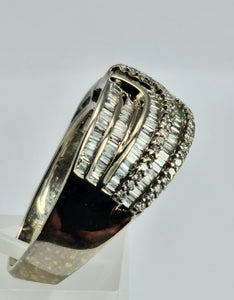 1183: Vintage: 18ct White Gold Baguette Diamonds (1.09ct) Statement Ring- spectacular