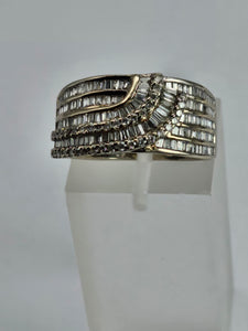 1183: Vintage: 18ct White Gold Baguette Diamonds (1.09ct) Statement Ring- spectacular