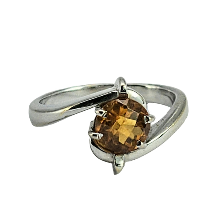 6700: Vintage: 18ct White Gold Citrine Dress Ring