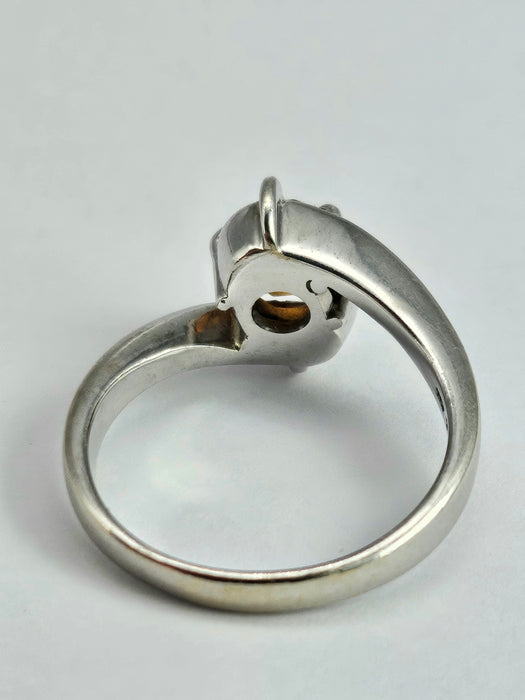 1236: Vintage: 18ct White Gold Round Cut Yellow Citrine Illusion Set Dress Ring- Lush!