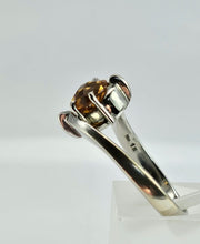 Load image into Gallery viewer, 1236: Vintage: 18ct White Gold Round Cut Yellow Citrine Illusion Set Dress Ring- Lush!
