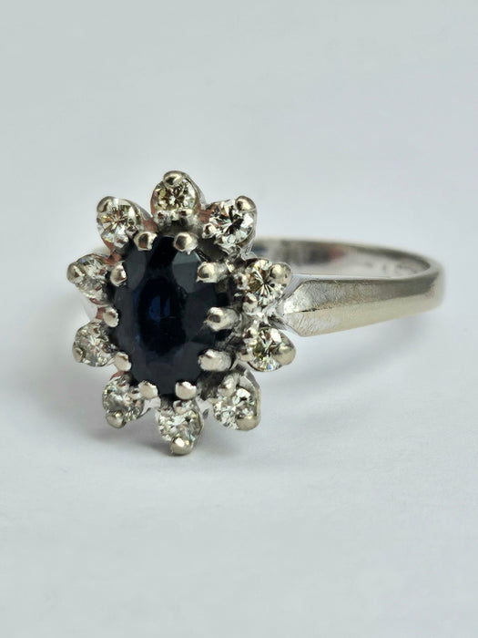 1469: Vintage: 18ct White Gold French Blue Sapphire Diamonds Diana Cluster Ring