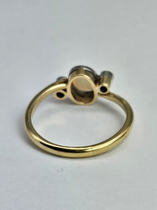 1102: Vintage; 18ct Gold White Opal Twin Diamonds Dress Ring- cute, colourful, sparkling