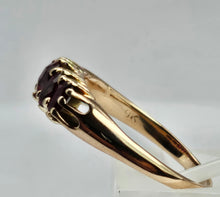 Cargar imagen en el visor de la galería, 1173: Vintage: Rare - 9ct Gold 5-Stone Rubies Scroll Set Ring
