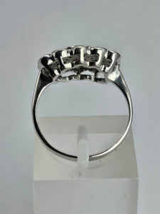 1202: Vintage; 18ct White Gold Art Deco Style Diamonds Cluster Ring- high calibre, sparkling natural diamonds