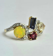 Load image into Gallery viewer, 1213: Vintage: 9ct White Gold Abstract Cocktail Cluster Ring- outrageous
