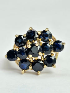 1527: Vintage: 9ct Australian Blue Sapphire Cluster Ring- From 1979