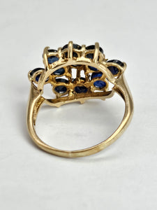 1527: Vintage: 9ct Australian Blue Sapphire Cluster Ring- From 1979