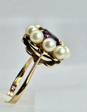 Load image into Gallery viewer, 1358: Vintage 9ct Gold Amethyst Pearls Flower Head Ring- finest quality
