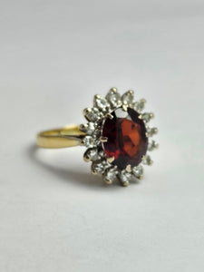 1368: Vintage: 18ct Gold Pyrobe Garnet Diamonds Flower Head Ring- exceptional
