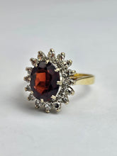 Load image into Gallery viewer, 1368: Vintage: 18ct Gold Pyrobe Garnet Diamonds Flower Head Ring- exceptional
