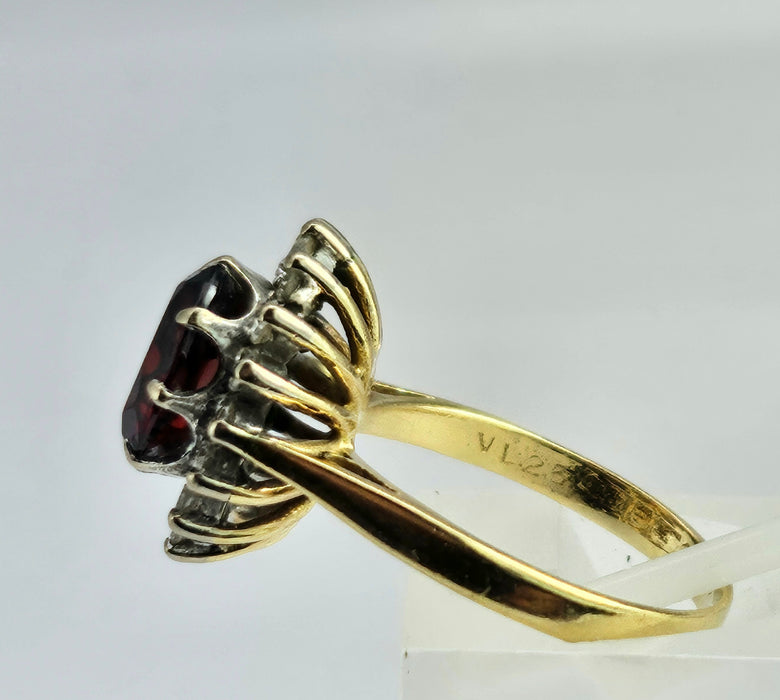 6354  Vintage: 18ct Gold Pyrobe Garnet (1.84ct) Diamonds (0.4ct) Flower Head Ring- exceptional