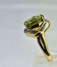 Load image into Gallery viewer, 1455: Vintage: 18ct Gold Peridot Diamonds Cocktail Ring- exquisite statement piece
