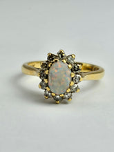 Load image into Gallery viewer, 1513: Vintage: 18ct Gold White Opal Diamonds (0.3ct) Floral Cluster Ring- From 1978
