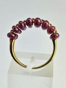 1520: Vintage: 18ct Gold Rubies Diamonds Tiered Cocktail Ring