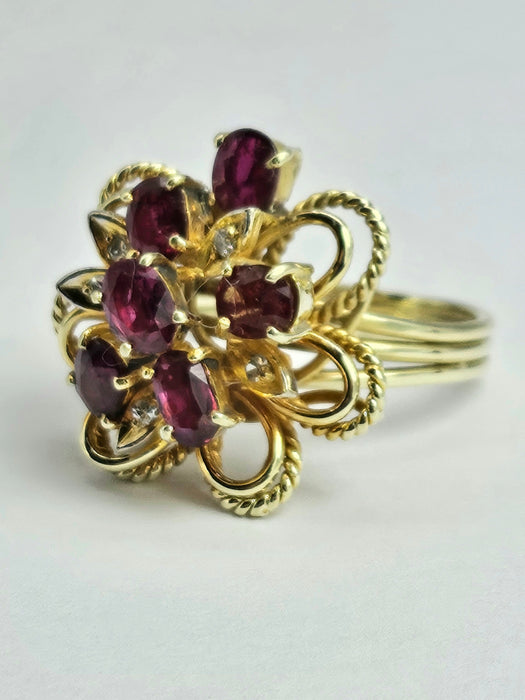 1508: Vintage: 14ct Gold Rubies Diamonds Cocktail Cluster Ring - Statement