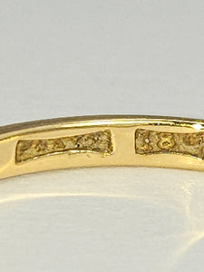 1528: Vintage; 18ct Gold Ruby Round Cut Diamonds 3- Stone Ring- a very fine example