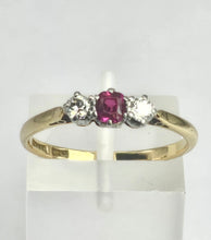 Load image into Gallery viewer, 1528: Vintage; 18ct Gold Ruby Round Cut Diamonds 3- Stone Ring- a very fine example
