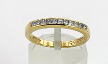 Cargar imagen en el visor de la galería, 1203: Vintage: 18ct Gold 11 Princess Cut Diamonds Stacker Ring- high calibre natural diamonds
