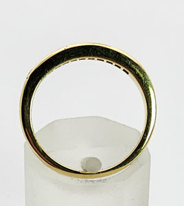 1203: Vintage: 18ct Gold 11 Princess Cut Diamonds Stacker Ring- high calibre natural diamonds