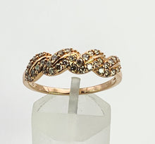 Cargar imagen en el visor de la galería, 1350: Vintage: 9ct Rose Gold Champagne Diamonds Stacker/Dress Ring- delectable
