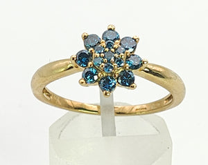 1346: Vintage; Rare 9ct Gold Blue Diamonds Flower Head Ring- 15 natural, sparkling diamonds