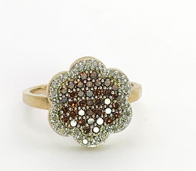 6349 Vintage: 9ct Gold 72 Champagne & White Diamonds (1ct) Flower Head Ring
