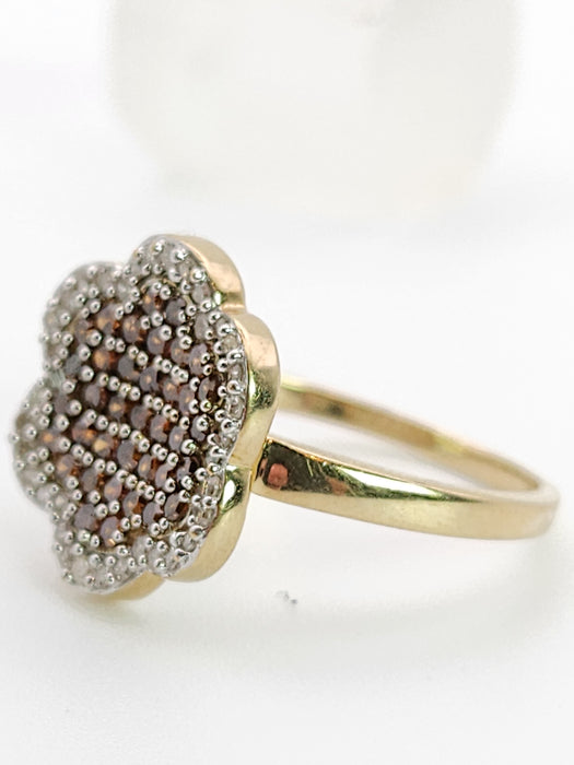 6349 Vintage: 9ct Gold 72 Champagne & White Diamonds (1ct) Flower Head Ring