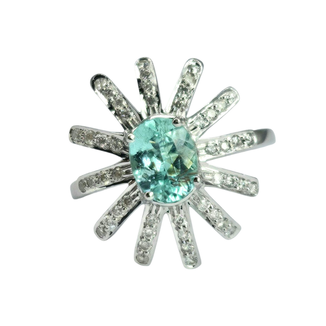 1562: Vintage: 18ct White Gold Aquamarine Diamonds Starburst Ring- absolutely fabulous