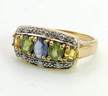 Cargar imagen en el visor de la galería, 1463: Vintage: 9ct Gold Mixed Coloured Topaz Diamonds Cocktail Ring- lovely combination

