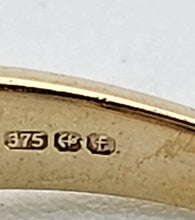 Cargar imagen en el visor de la galería, 1463: Vintage: 9ct Gold Mixed Coloured Topaz Diamonds Cocktail Ring- lovely combination
