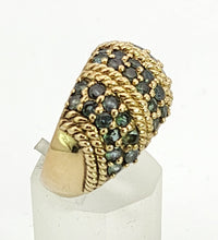 Cargar imagen en el visor de la galería, 1464: Vintage: 9ct Gold 36 Green Topaz Statement Ring- a substantial piece
