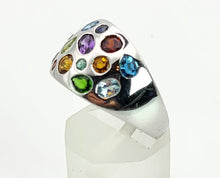 Cargar imagen en el visor de la galería, 1477: Vintage: 9ct White Gold Multi- Gem Bombe Ring- fabulous, fun colour array
