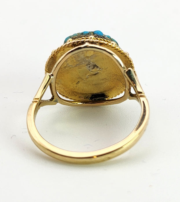 6154: Vintage: 18ct Gold Turquoises Domed Cluster Cocktail&nbsp; Ring- lovely symmetry