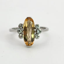 Cargar imagen en el visor de la galería, 1237: Vintage: 18ct White Gold Marquise- Cut Citrine Diamonds Ring- From 1980
