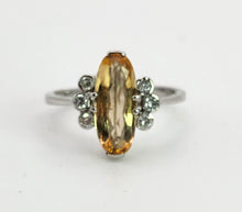 Cargar imagen en el visor de la galería, 1237: Vintage: 18ct White Gold Marquise- Cut Citrine Diamonds Ring- From 1980
