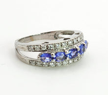 Cargar imagen en el visor de la galería, 1352: Vintage: 18ct Gold Vivid Tanzanites 26 Diamonds Dress Ring- exquisite, crisp, sparkling
