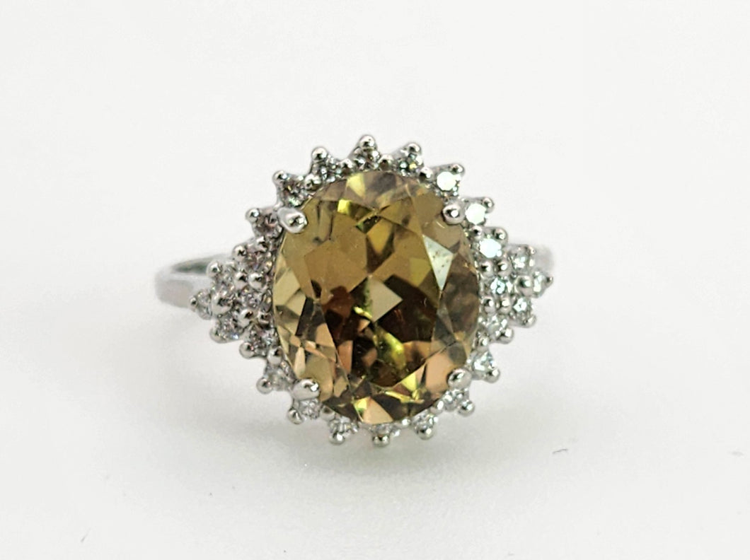 1457: Vintage: 18ct White Gold Golden Citrine 26 Diamonds Dress Ring- lovely
