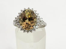 Cargar imagen en el visor de la galería, 1457: Vintage: 18ct White Gold Golden Citrine 26 Diamonds Dress Ring- lovely
